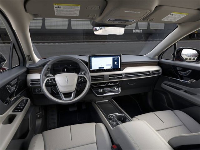 New 2025 Lincoln Corsair Reserve image 9