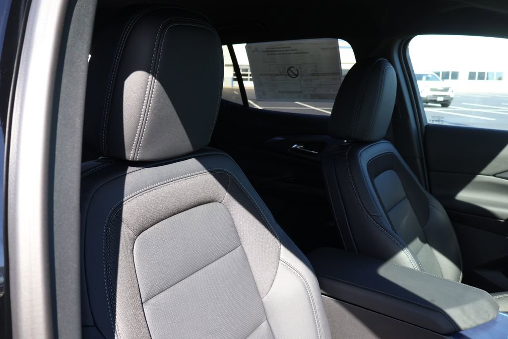 New 2026 Chevrolet Equinox EV LT image 38