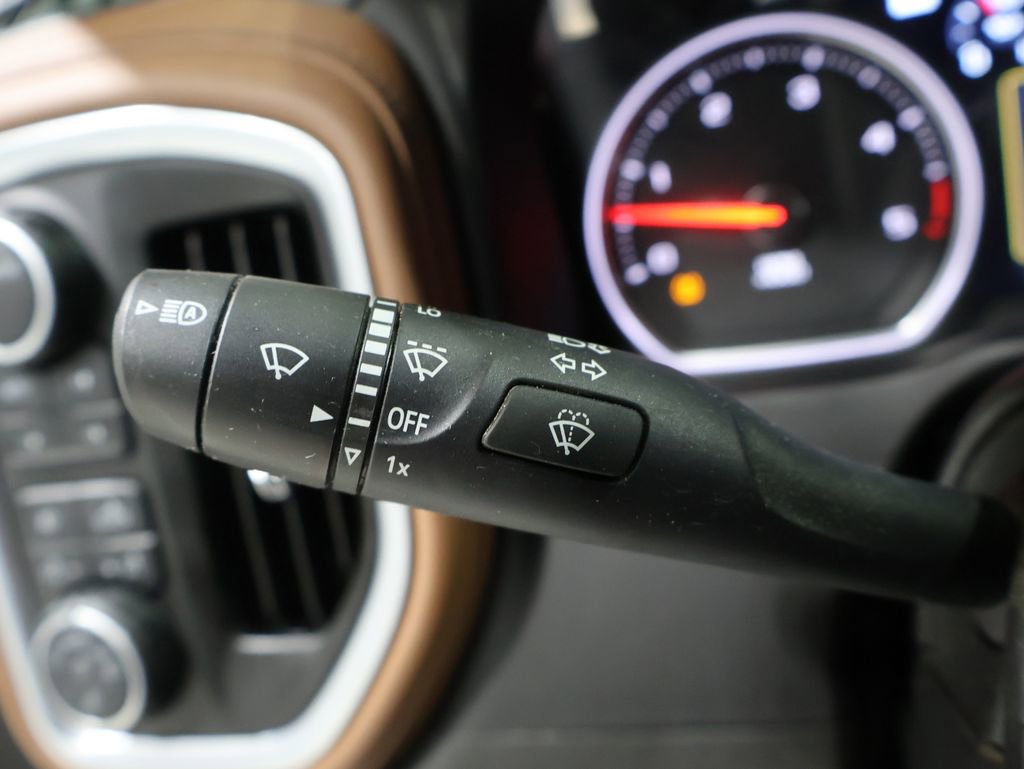 Used 2022 Chevrolet Silverado 3500 High Country w/ Safety Package II image 39