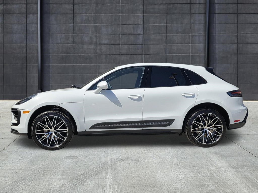 New 2026 Porsche Macan AWD/4WD image 2