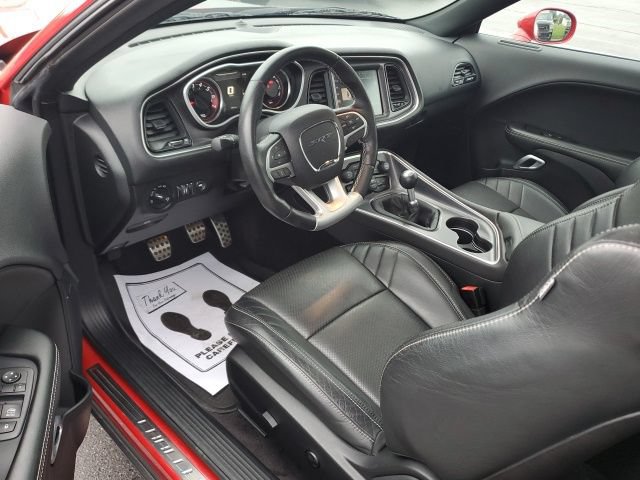 Used 2016 Dodge Challenger SRT w/ Technology Group RWD image 12