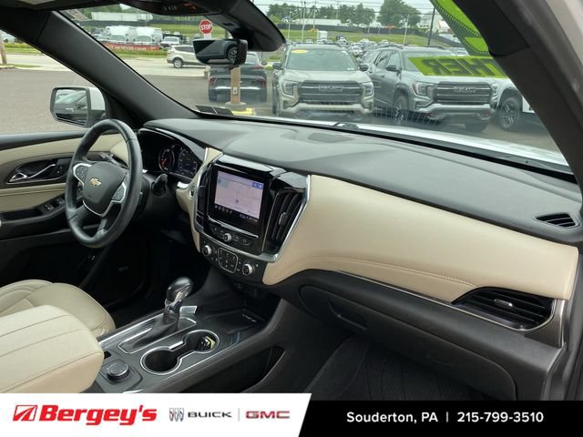 Certified 2022 Chevrolet Traverse Premier w/ LPO, Floor Liner Package AWD/4WD image 33