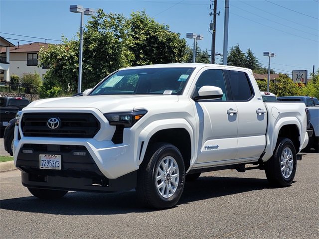 Certified 2024 Toyota Tacoma SR5 image 10