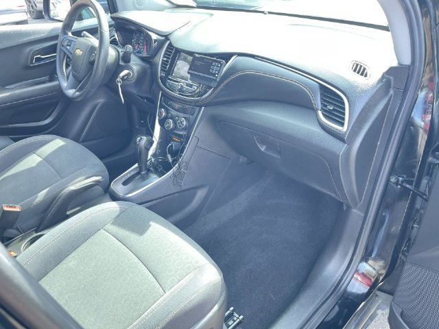 Certified 2019 Chevrolet Trax LS w/ Tint and Cruise Package FWD image 25