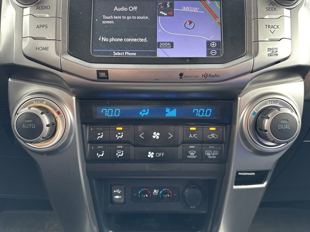 Used 2015 Toyota 4Runner Limited image 24