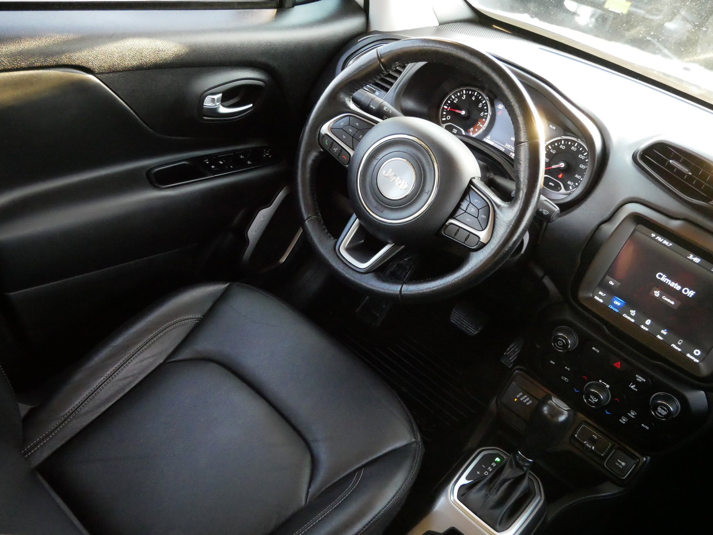 Used 2022 Jeep Renegade Limited image 9