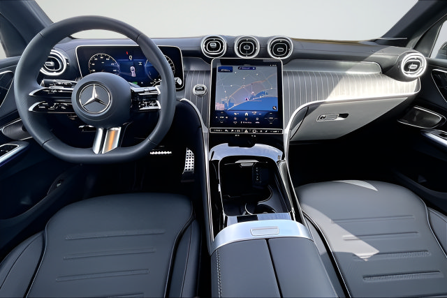 New 2025 Mercedes-Benz GLC 350e 4MATIC image 6