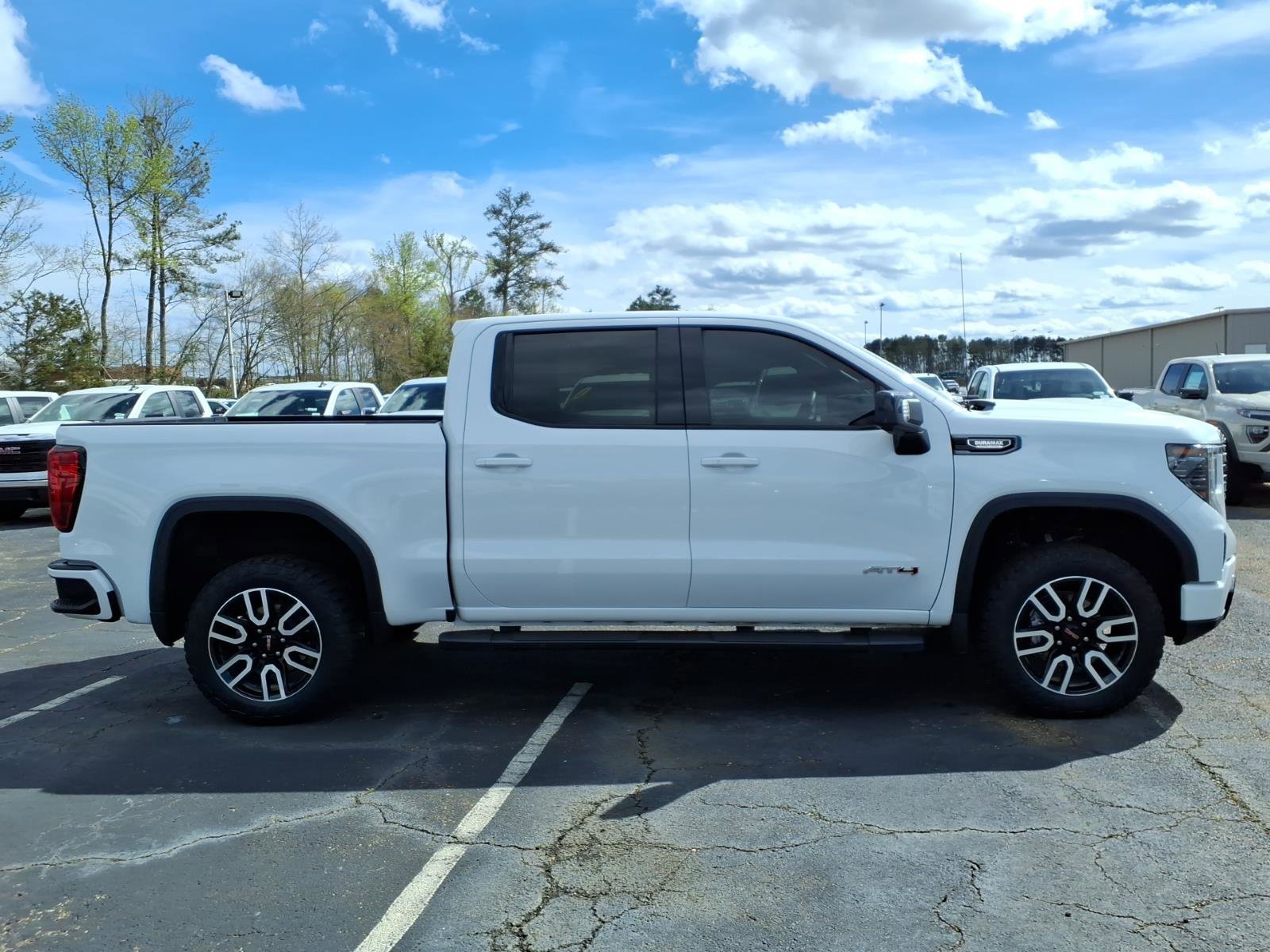 Used 2023 GMC Sierra 1500 AT4 w/ Technology Package image 3