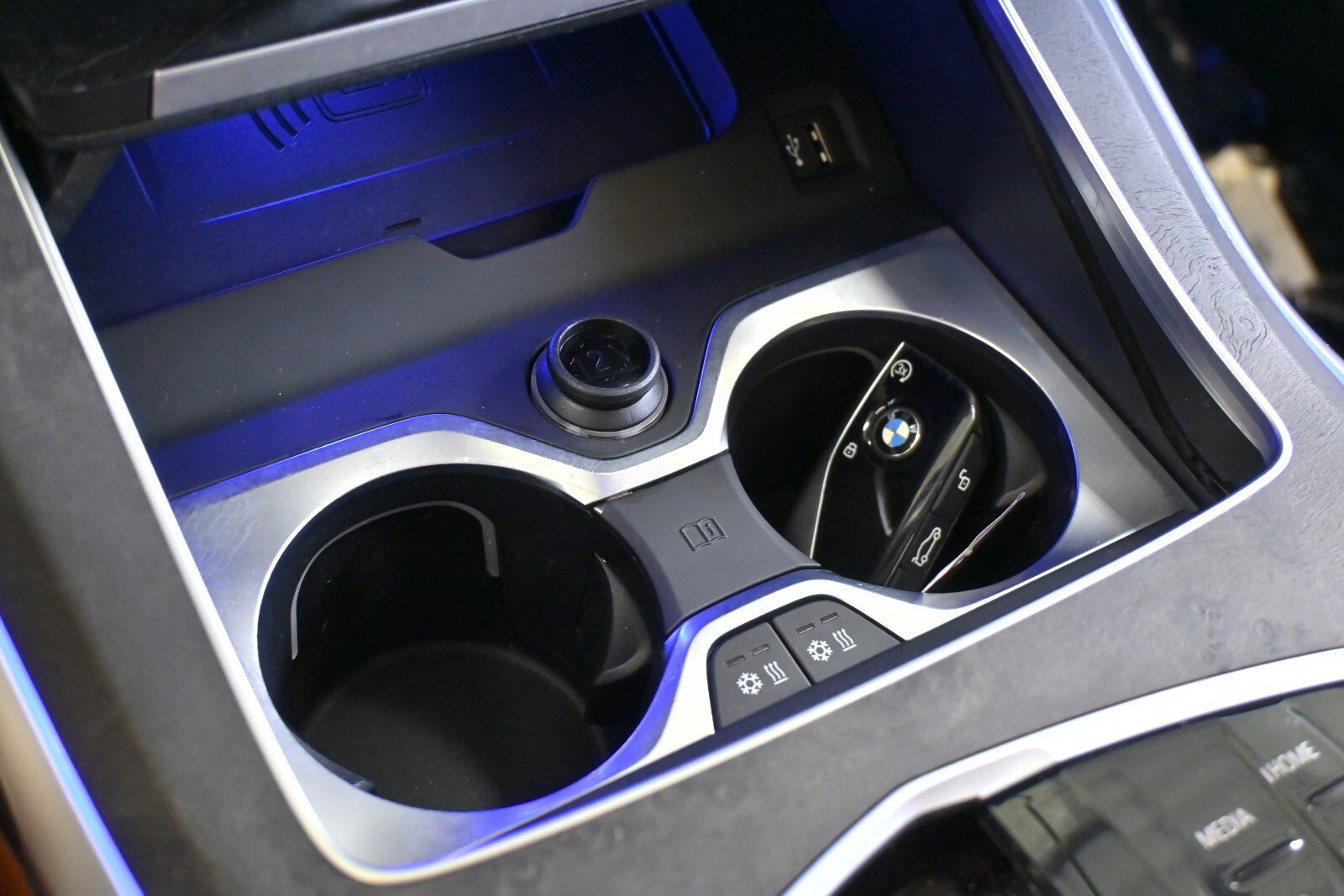 Certified 2023 BMW X7 xDrive40i w/ Executive Package image 27