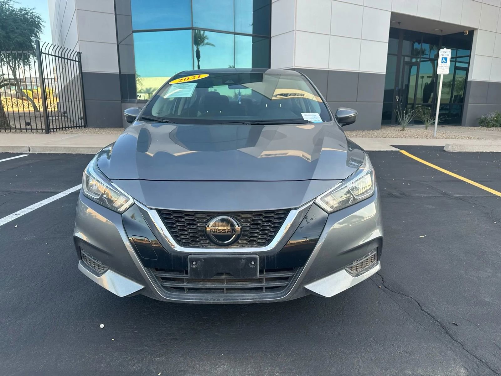 Used 2021 Nissan Versa SV image 2