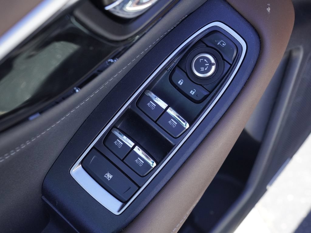 Used 2023 Subaru Outback Touring XT AWD/4WD image 9