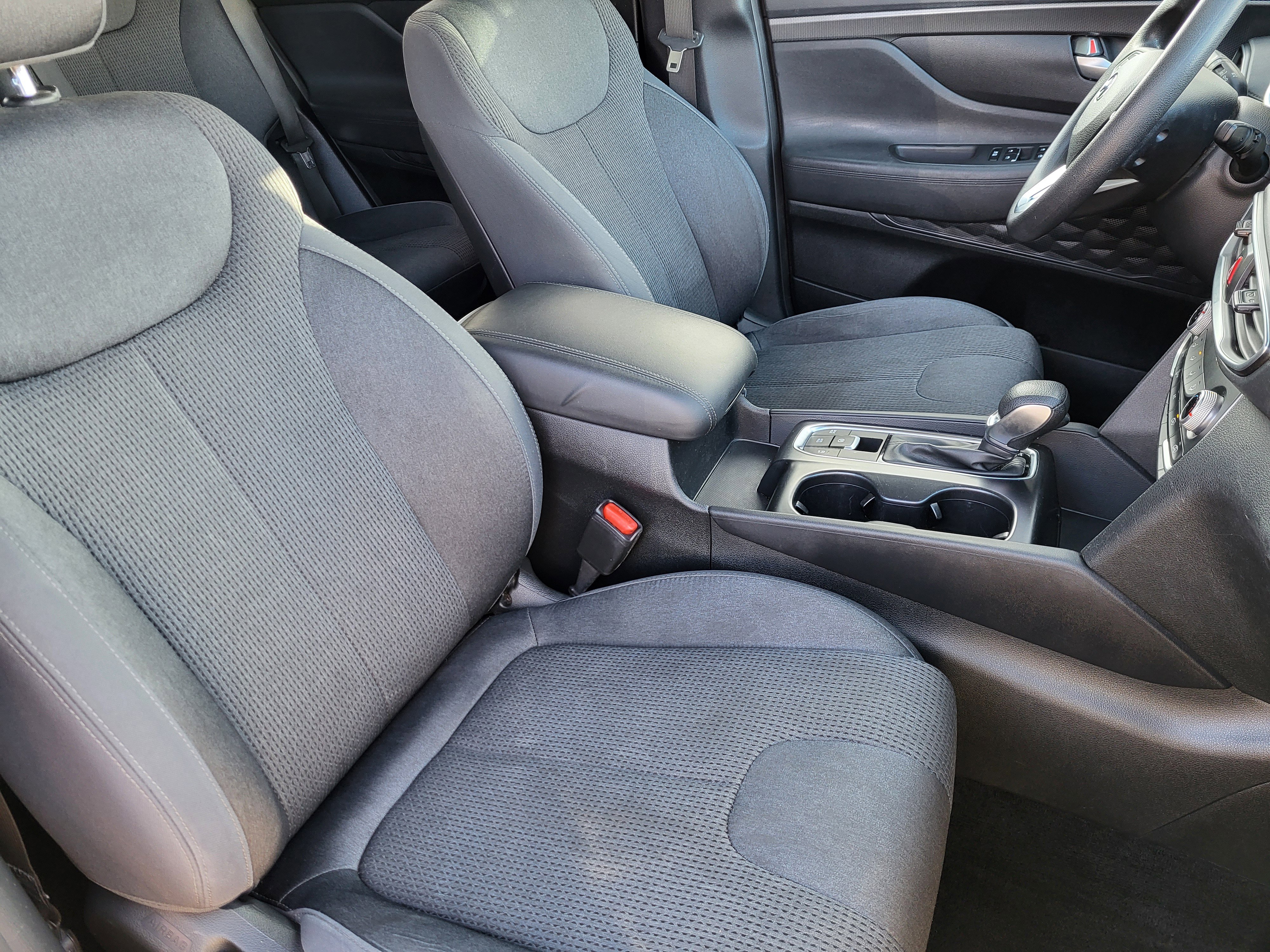 Used 2019 Hyundai Santa Fe SEL image 15