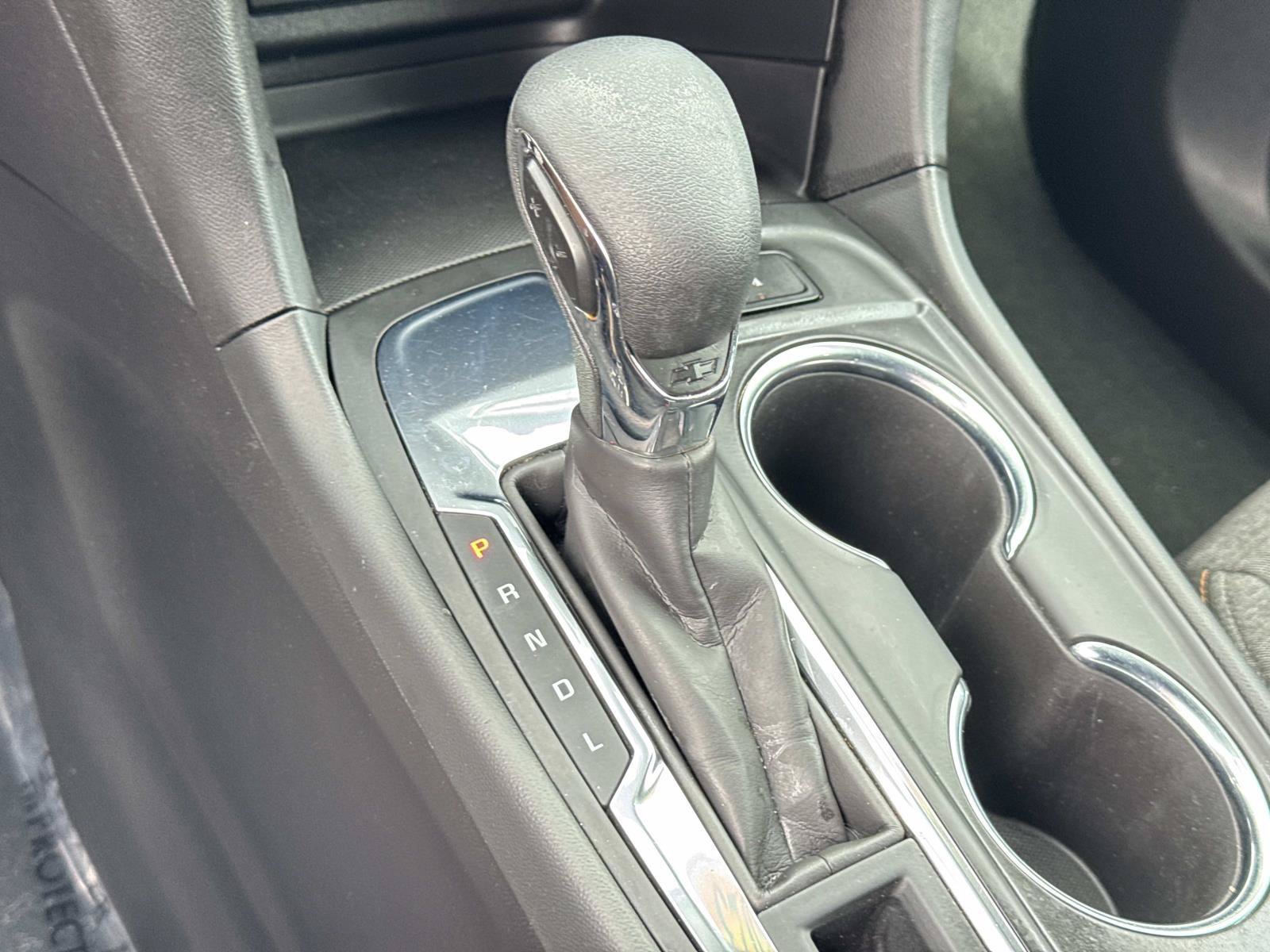 Used 2023 Chevrolet Equinox LT FWD image 16