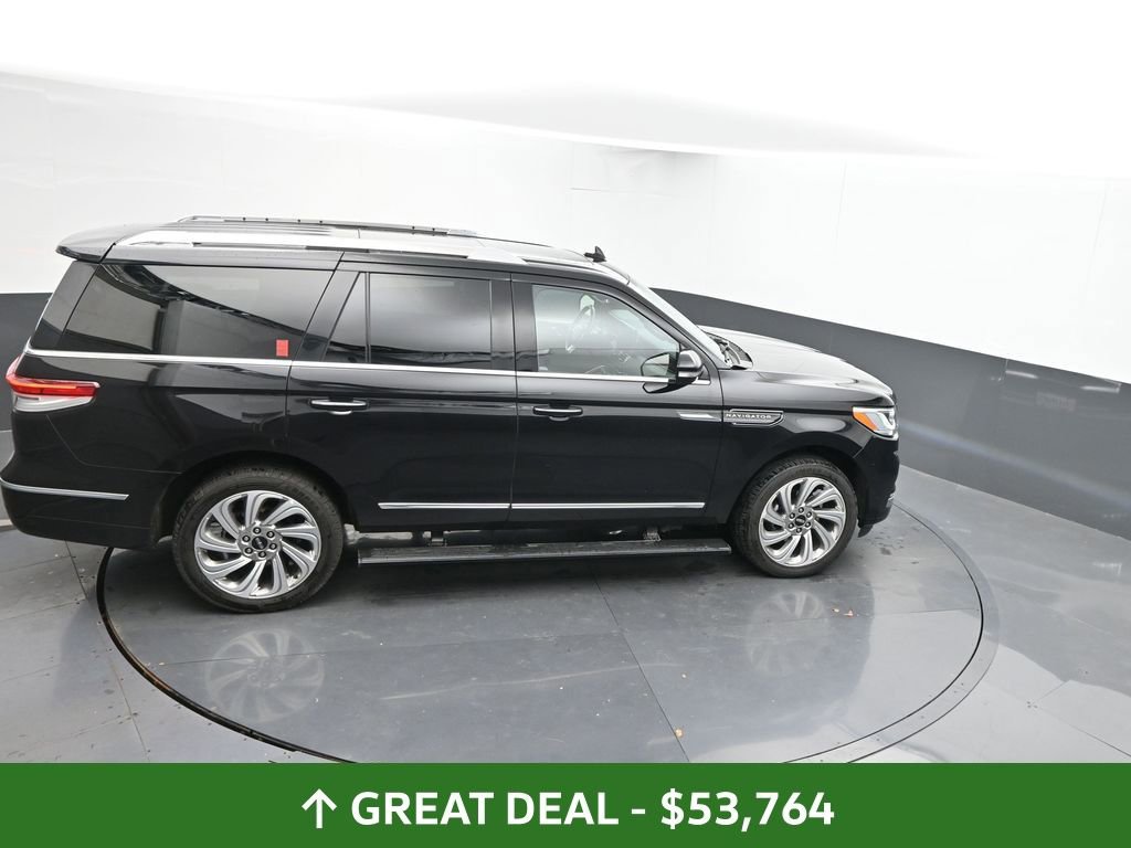 Used 2024 Lincoln Navigator Premiere AWD/4WD image 45