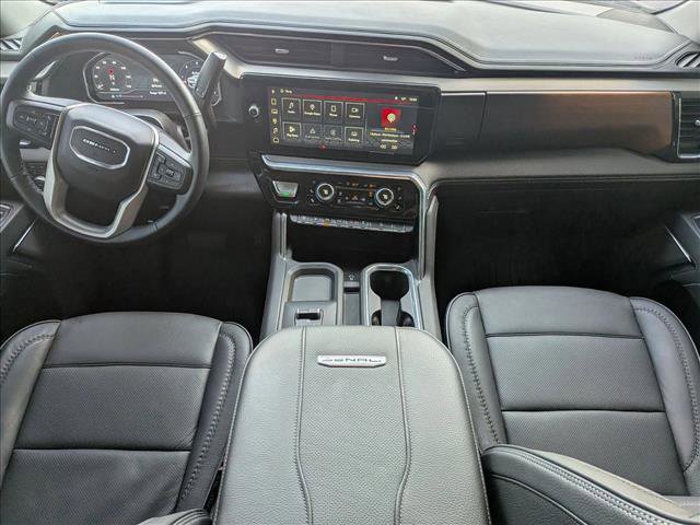 Used 2025 GMC Sierra 3500 Denali w/ Denali Reserve Package image 18