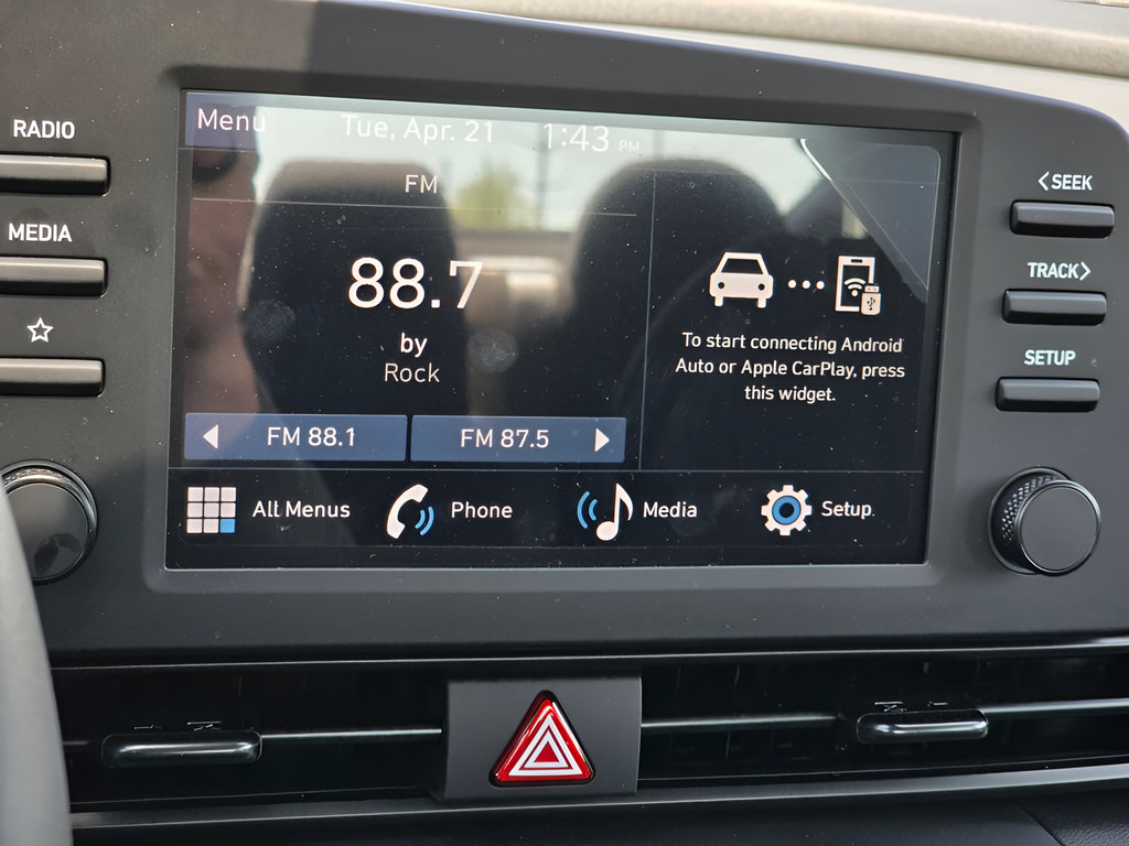 New 2026 Hyundai Elantra Sport FWD image 19