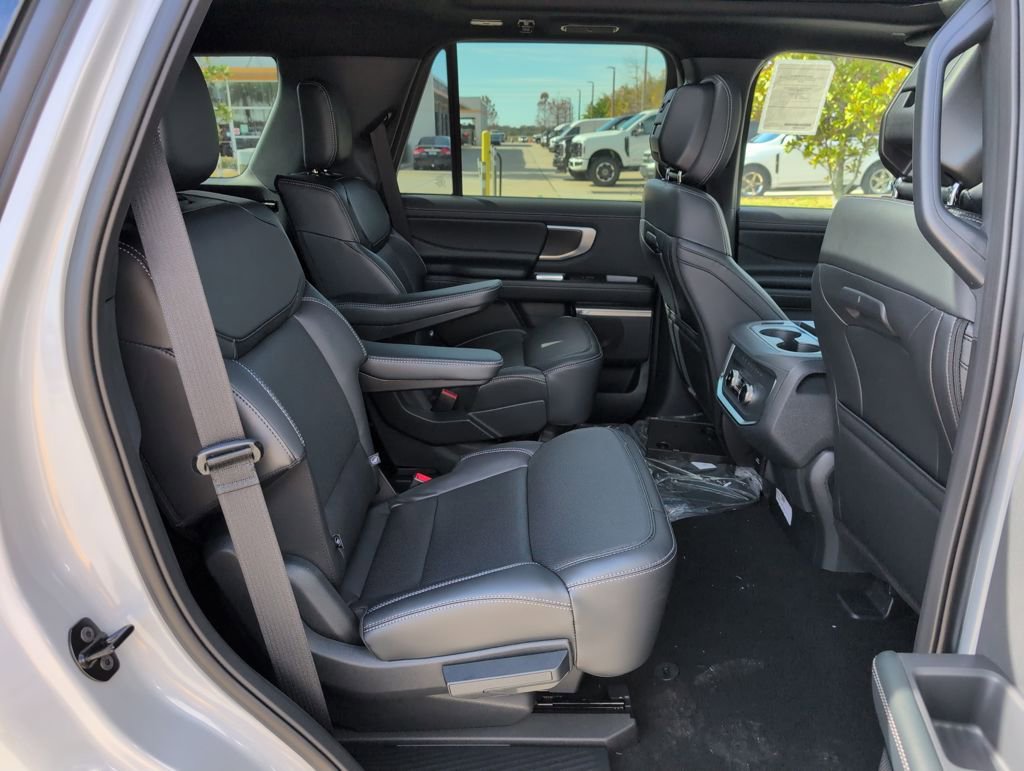 New 2026 Ford Expedition Platinum w/ Stealth Appearance Package image 14