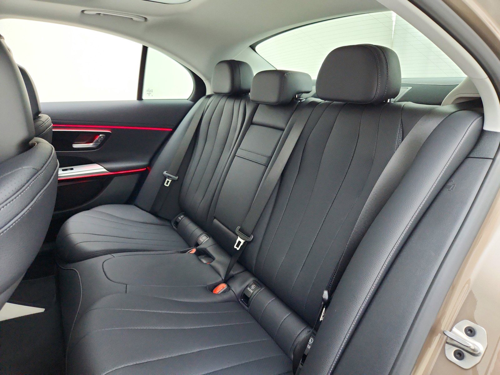 New 2026 Mercedes-Benz E 350 Sedan image 18