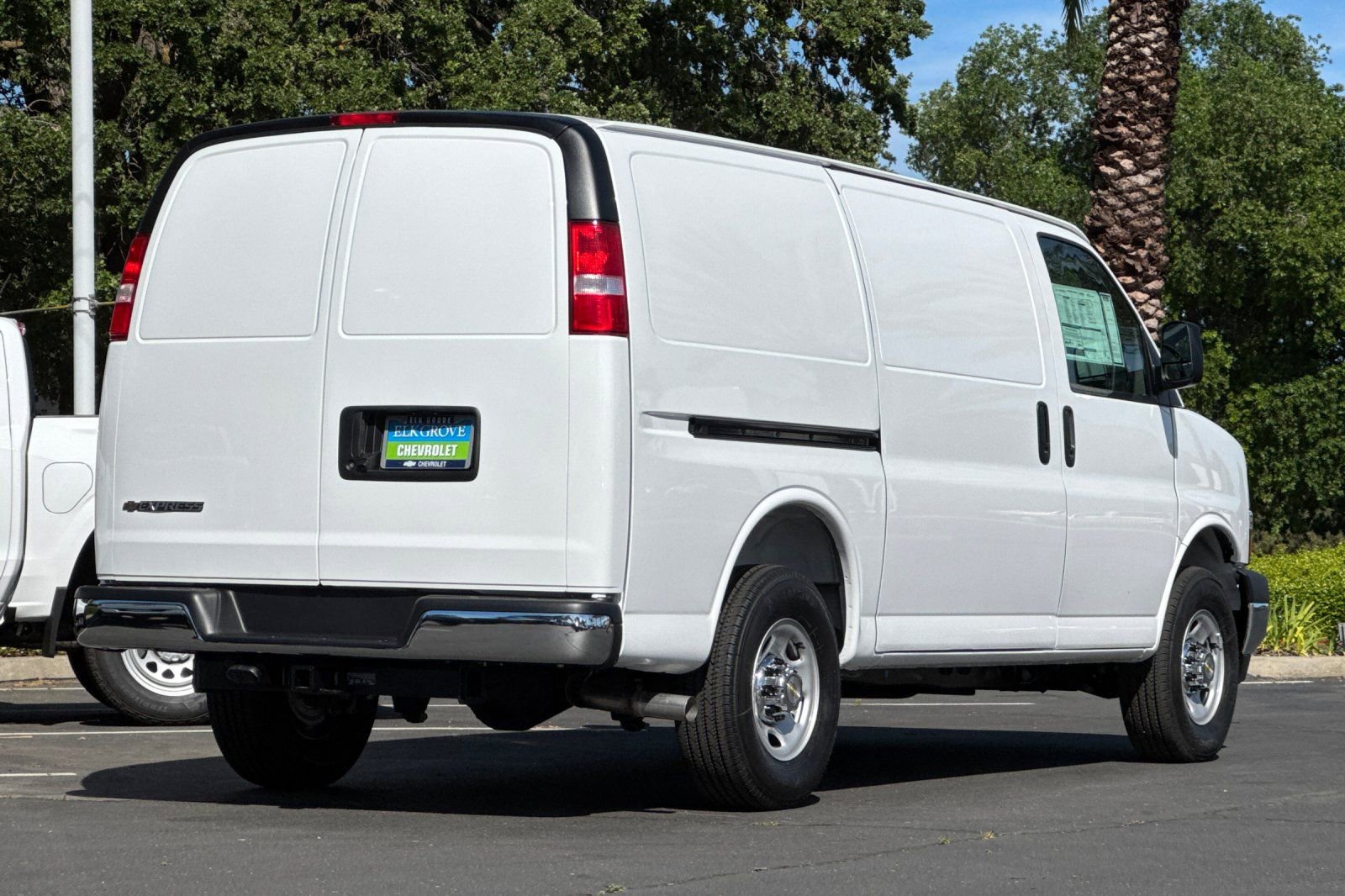 New 2026 Chevrolet Express 2500 w/ Driver Convenience Package RWD image 3