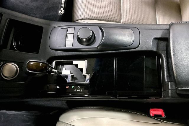 Used 2015 Lexus ES 350 w/ Premium Package image 34