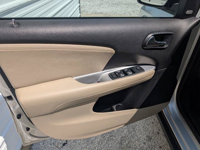 Used 2011 Dodge Journey Crew w/ Flexible Seating Group FWD image 6