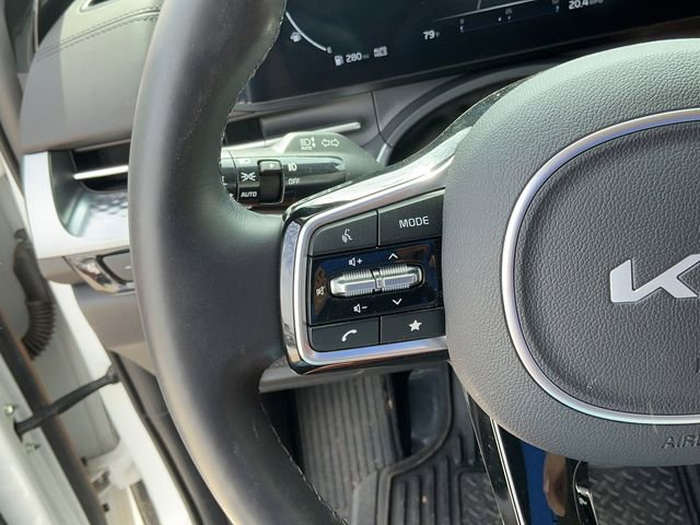 Used 2024 Kia Carnival SX Prestige image 21