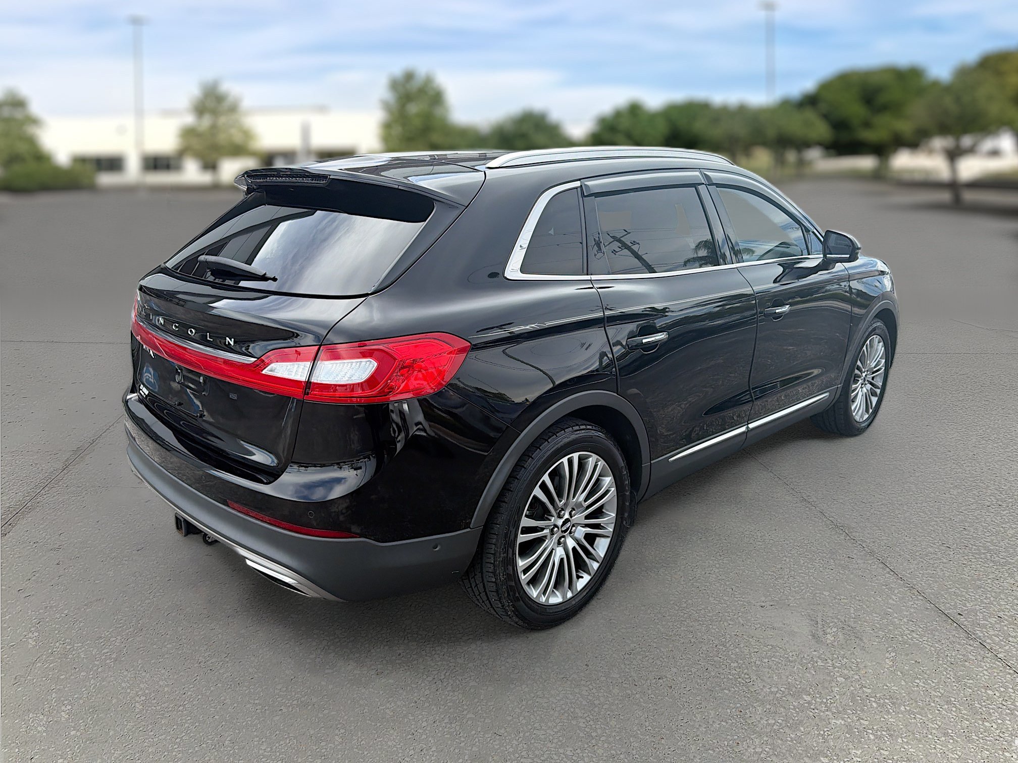 Used 2018 Lincoln MKX Reserve w/ Driver Assistance Package FWD image 7
