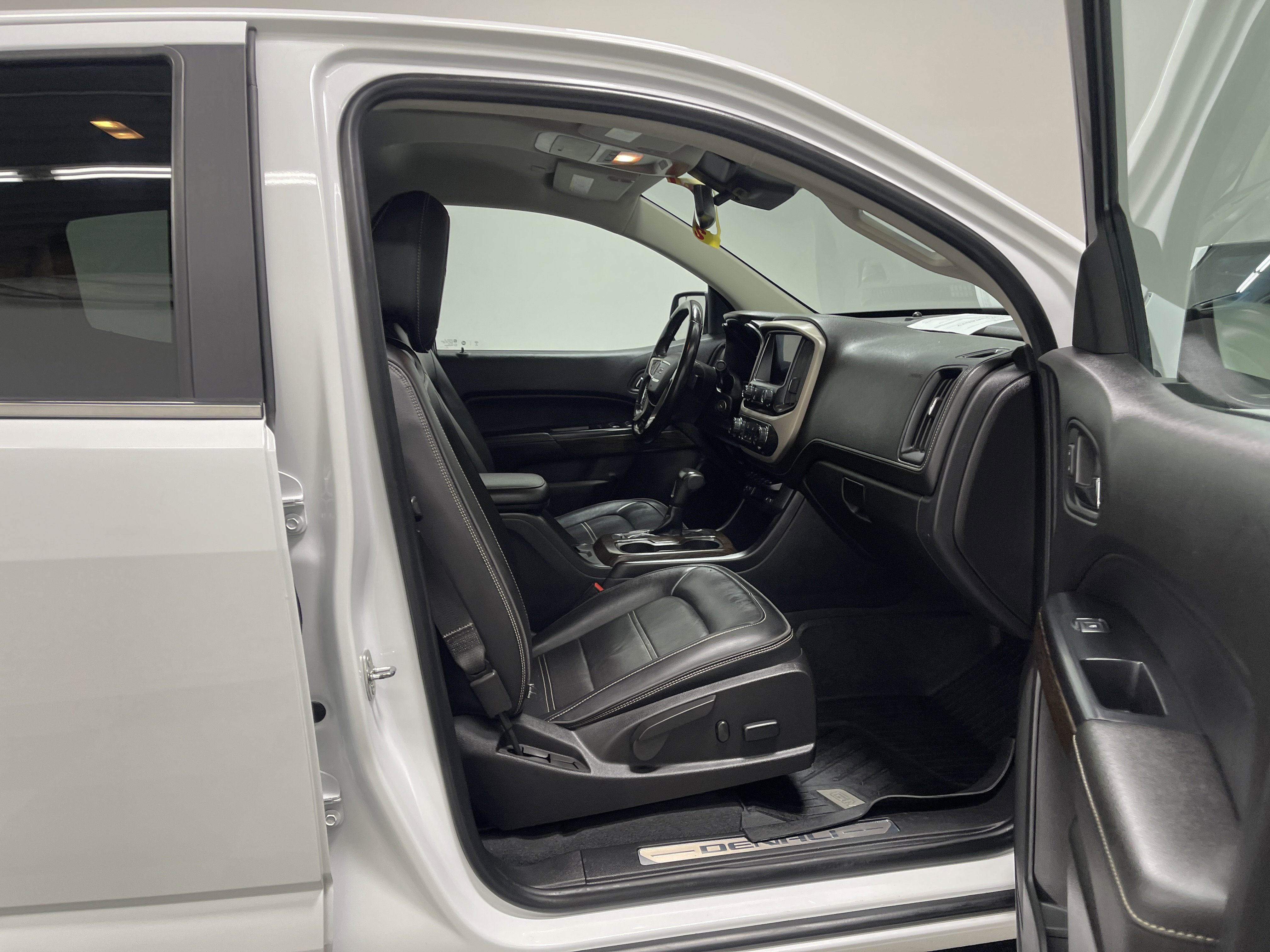 Used 2019 GMC Canyon Denali AWD/4WD image 25