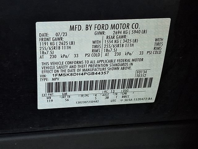 Used 2023 Ford Explorer XLT w/ Equipment Group 202A AWD/4WD image 28
