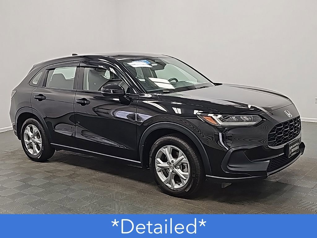 Used 2023 Honda HR-V LX image 2