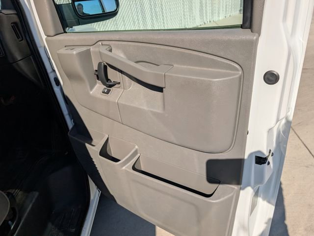 Used 2016 Chevrolet Express 3500 LT w/ LT Preferred Equipment Group RWD image 29