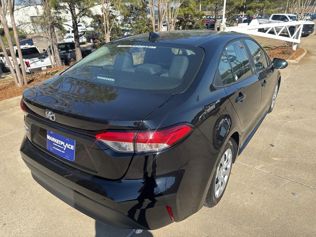 Used 2024 Toyota Corolla LE image 5