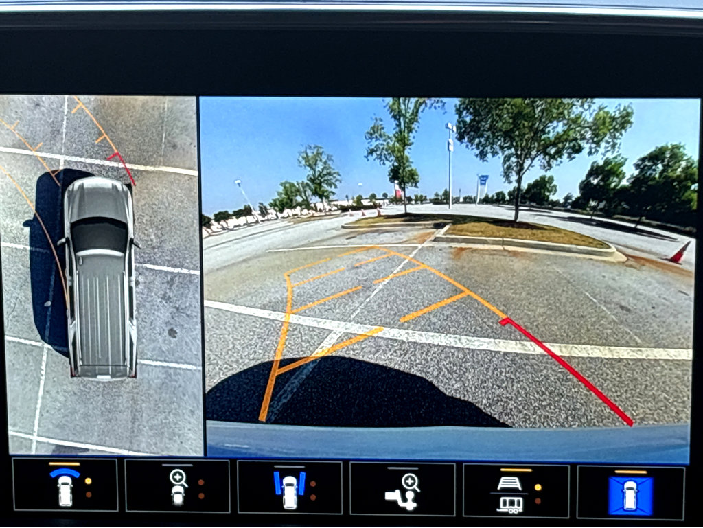 Used 2024 Chevrolet Tahoe RST w/ Luxury Package RWD image 31