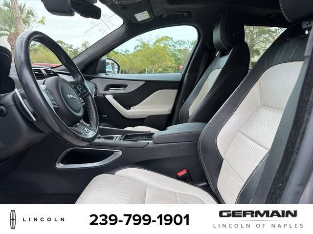 Used 2020 Jaguar F-PACE R-Sport image 14