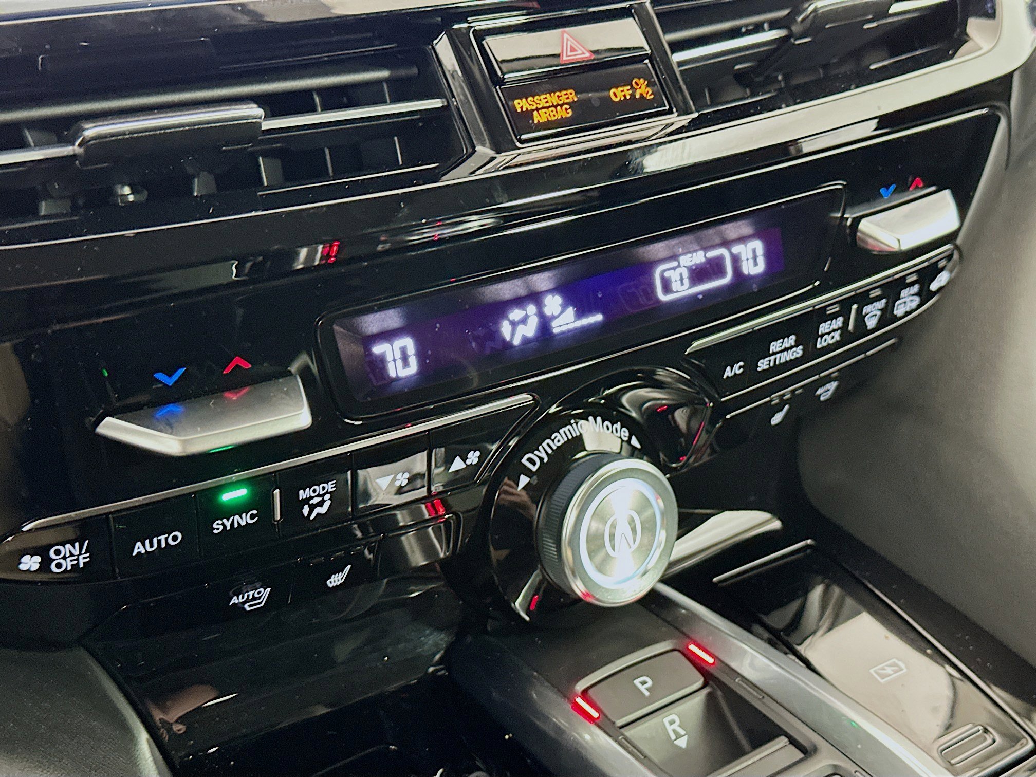 Used 2025 Acura MDX SH-AWD w/ Technology Package image 24