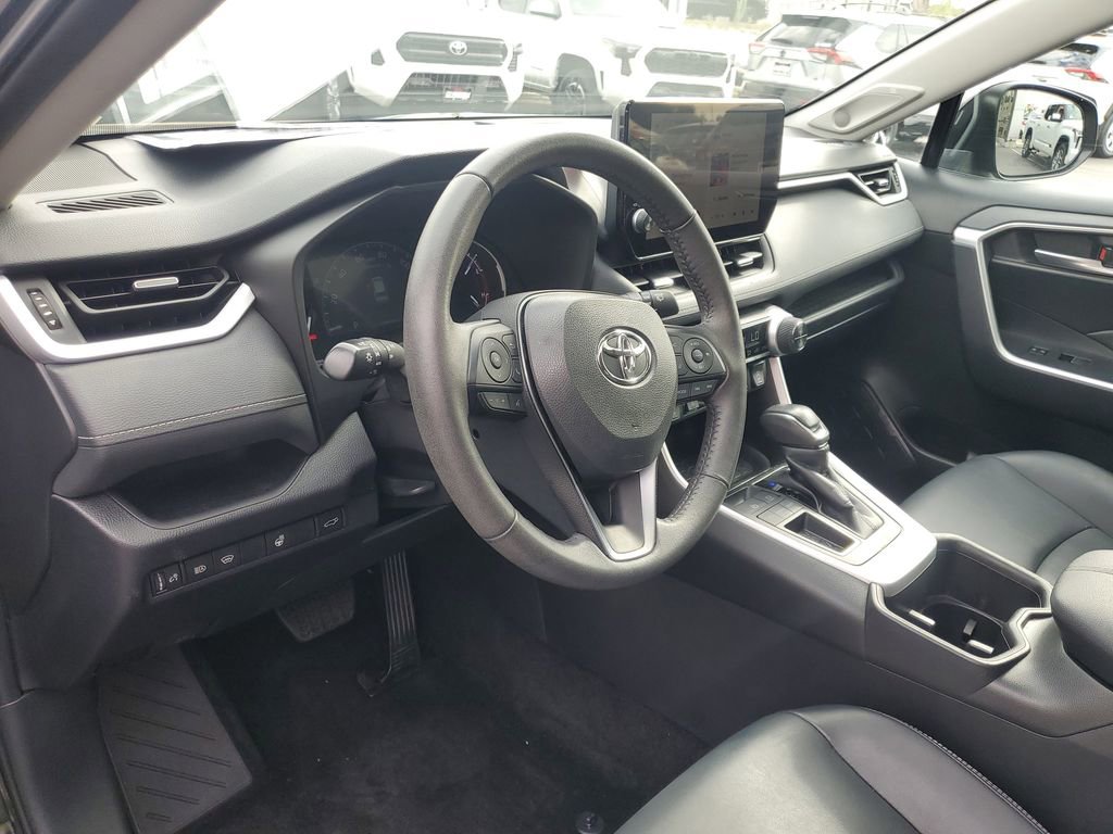 Used 2024 Toyota RAV4 XLE Premium image 8