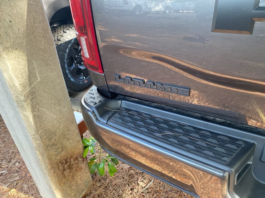 Used 2025 RAM 2500 Laramie AWD/4WD image 9