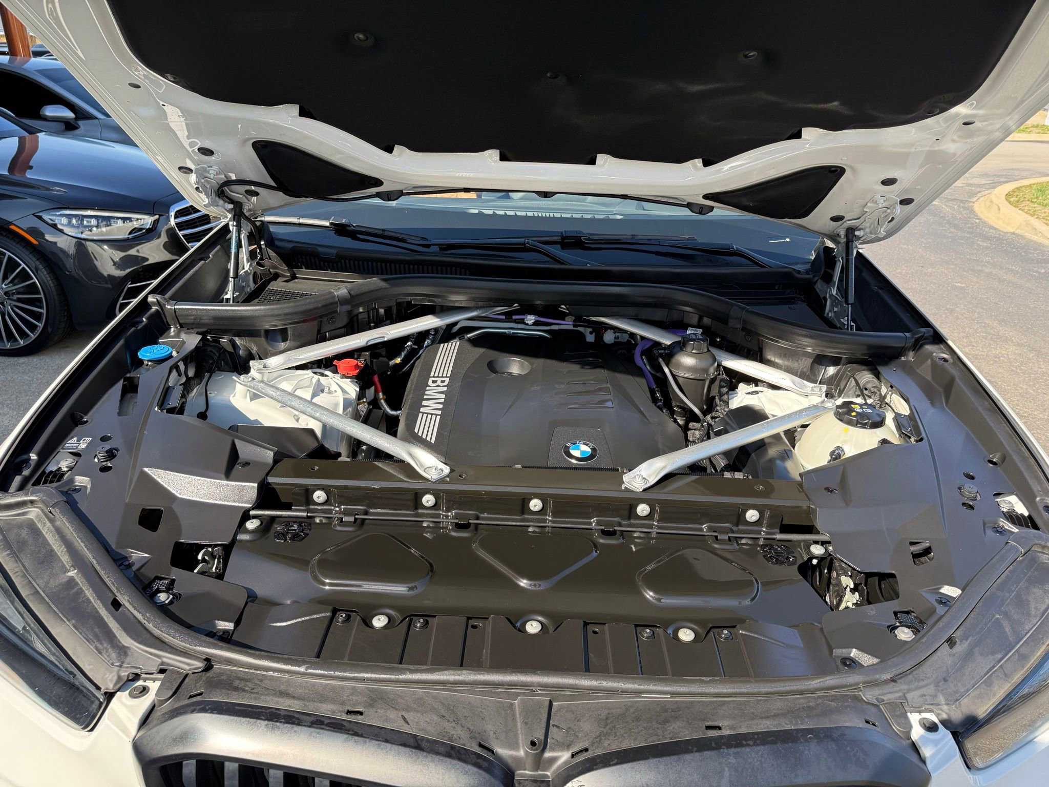 Used 2024 BMW X5 xDrive40i w/ Executive Package image 19