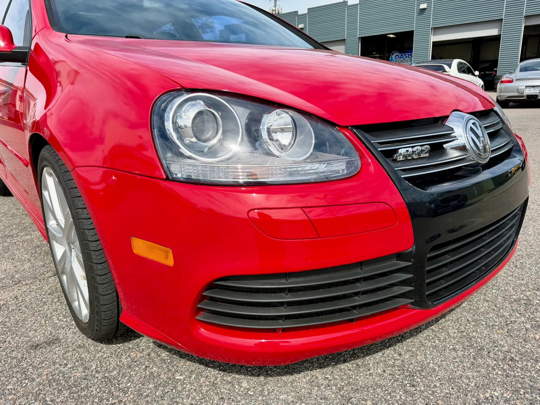 Used 2008 Volkswagen R32 AWD/4WD image 12