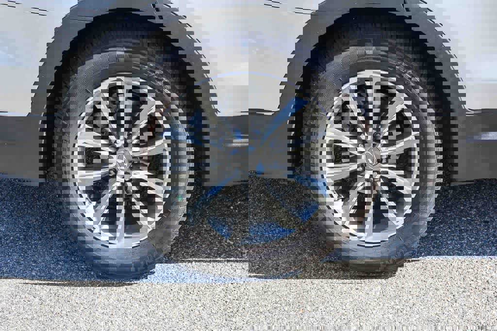 Used 2017 Hyundai Santa Fe SE image 8