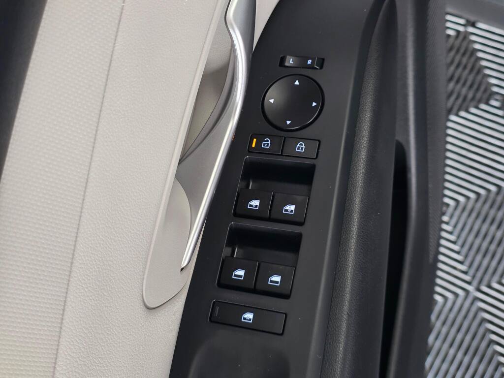 Used 2025 Hyundai Tucson SEL FWD image 19