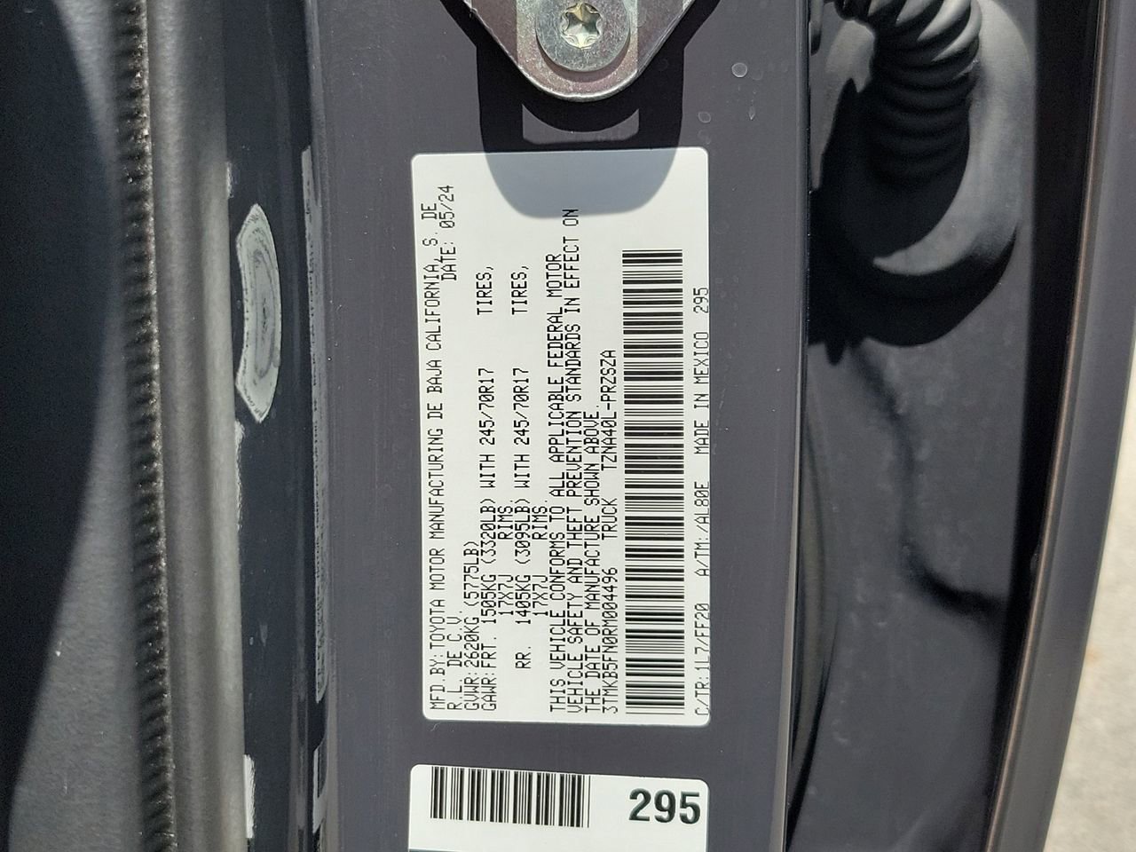 Used 2024 Toyota Tacoma SR5 w/ SR5 Upgrade Package image 33