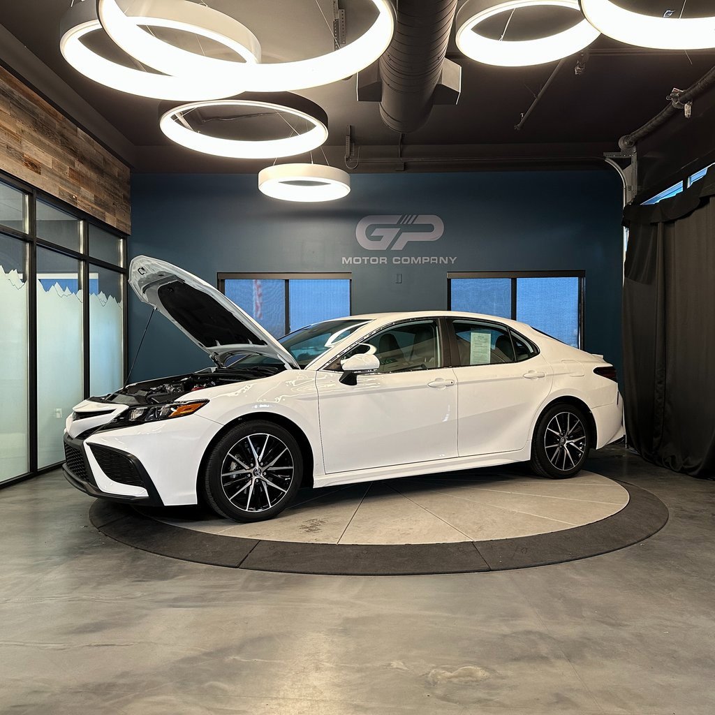 Used 2022 Toyota Camry SE image 22