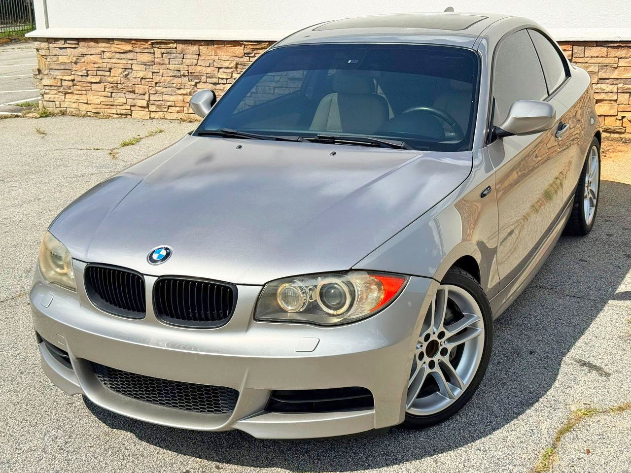 Used 2010 BMW 135i Coupe RWD image 3