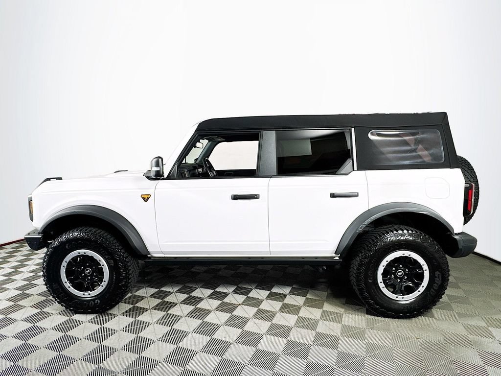 Used 2024 Ford Bronco Badlands AWD/4WD image 4