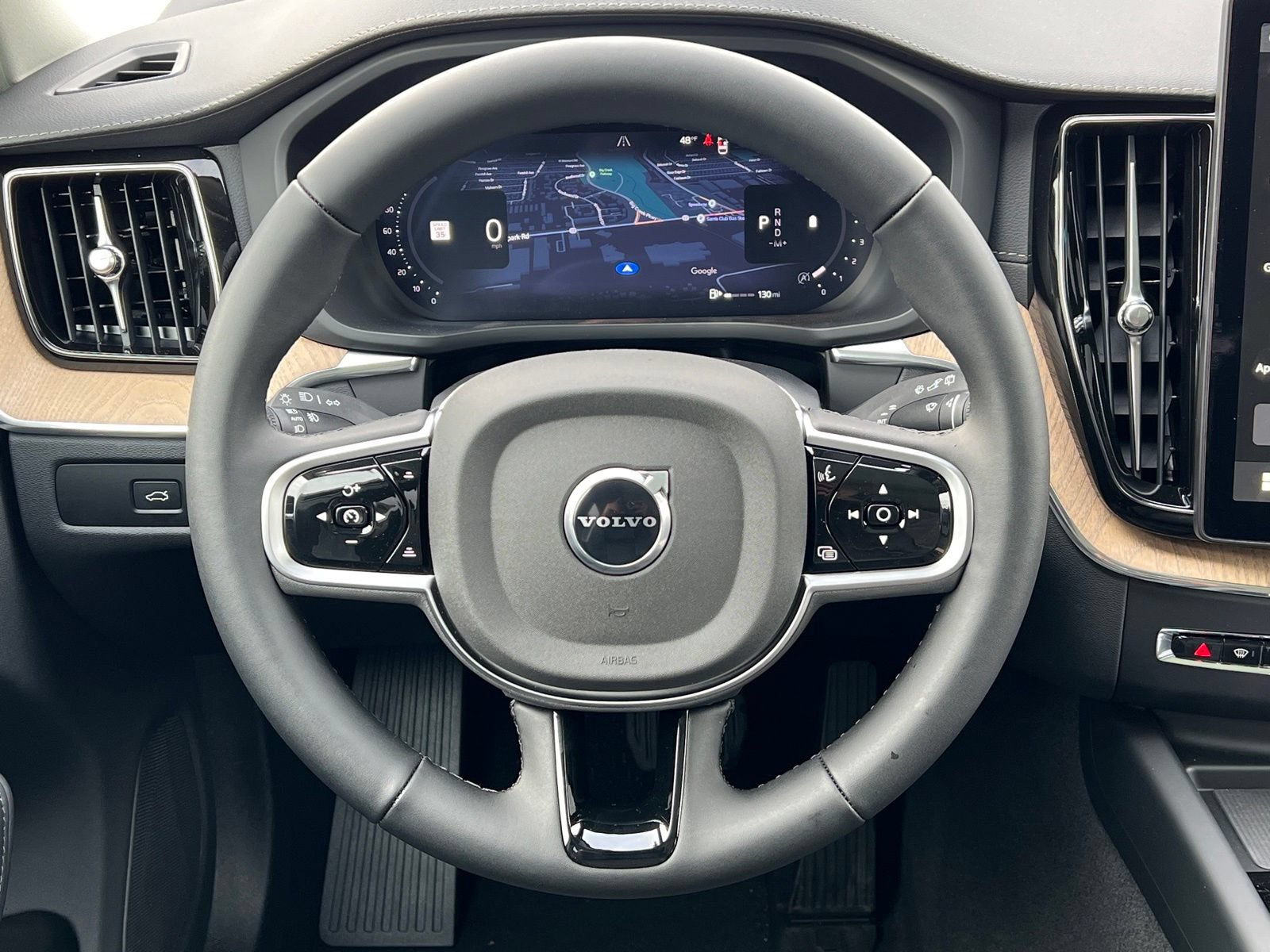 New 2026 Volvo XC60 B5 Plus w/ Protection Package Premier AWD/4WD image 28