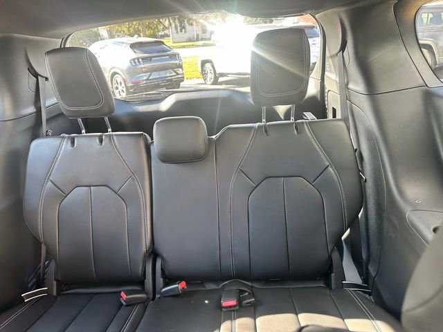 New 2026 Chrysler Pacifica Select image 26