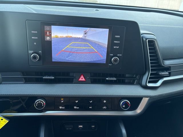 Certified 2023 Kia Sportage LX image 16