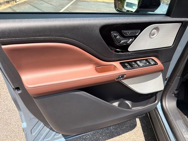 New 2026 Lincoln Aviator Reserve AWD/4WD image 10