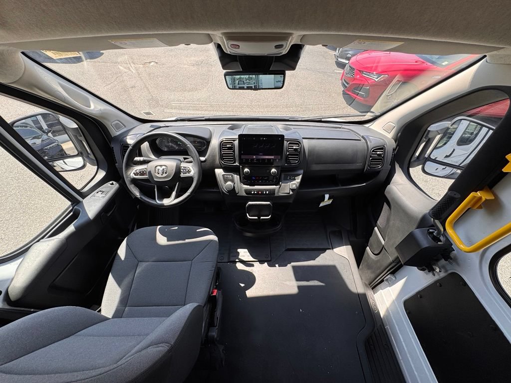 Used 2024 RAM ProMaster 3500 w/ Delivery Van Package FWD image 23